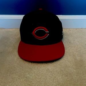 Cincinnati reds hat SnapBack red and black